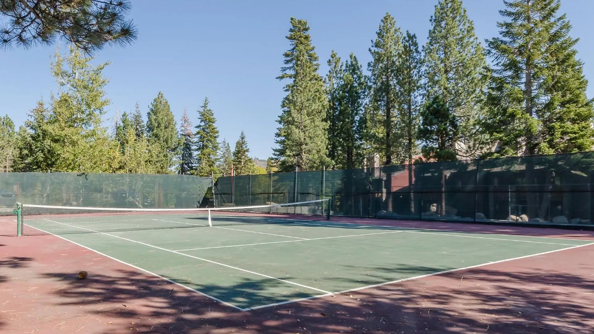 New Listing 2 Bedroom +Loft 2 Bath Summit E Bldg. #8 Condo Sleeps 8, Steps To Eagle Lodge/Chair #15 Mammoth Lakes 0*,